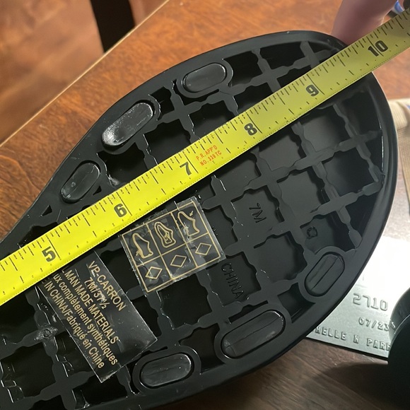 Women VINCE CAMUTO Black CARRON Jelly Slides NWOT - Picture 8 of 9